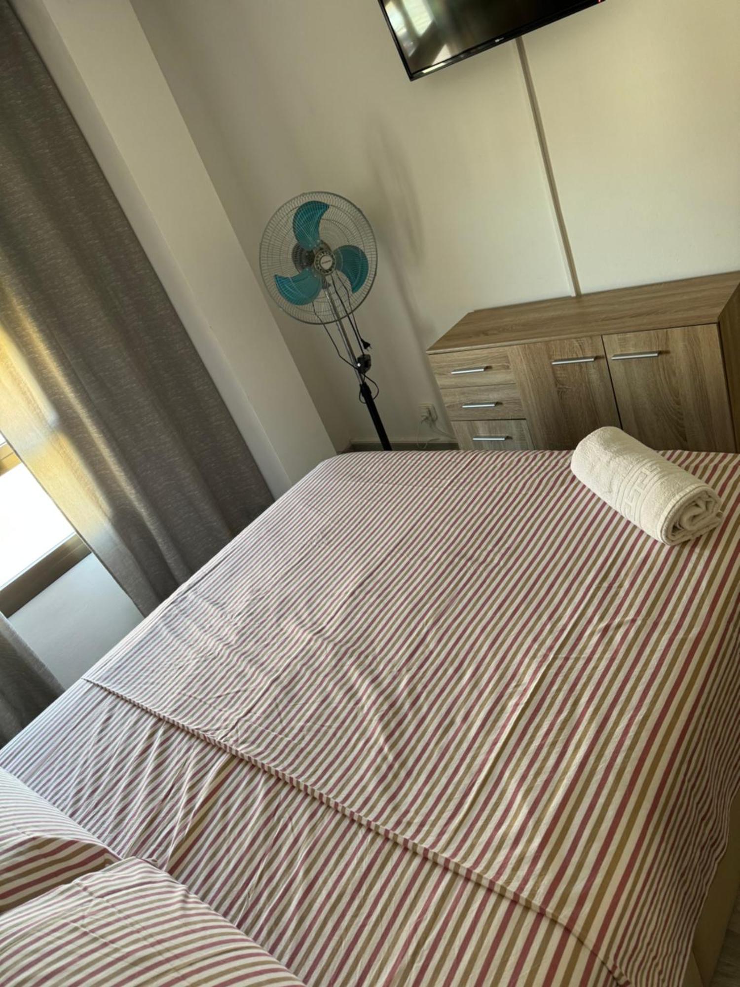 Super Apartamento En Playa De Ла-Пинеда Экстерьер фото